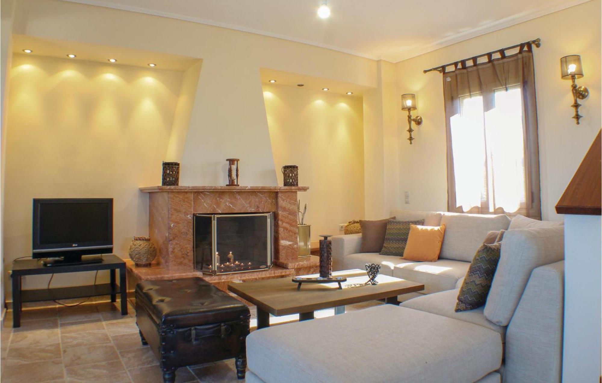 Amazing Home In Koroni With Wifi Extérieur photo