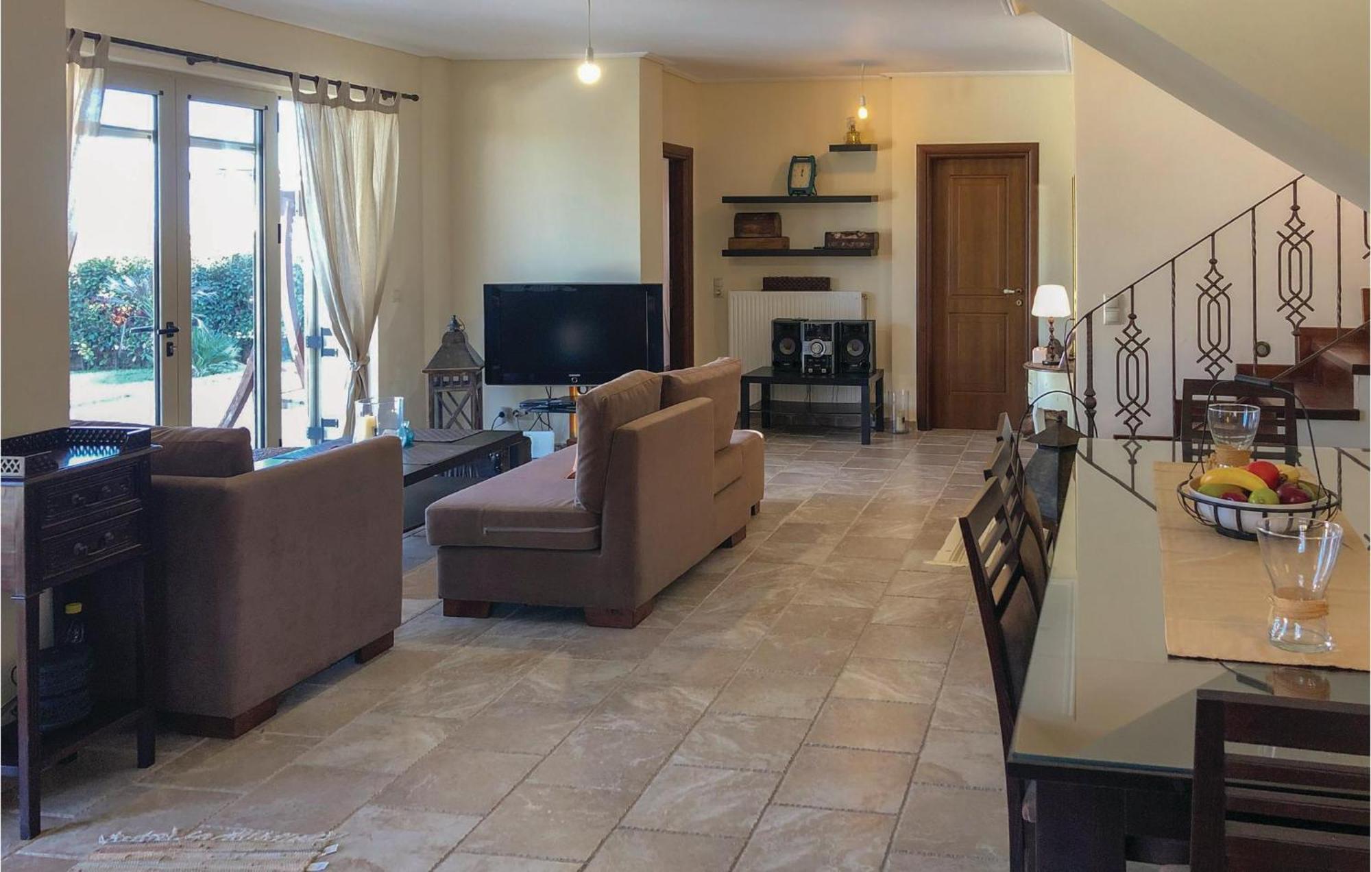 Amazing Home In Koroni With Wifi Extérieur photo
