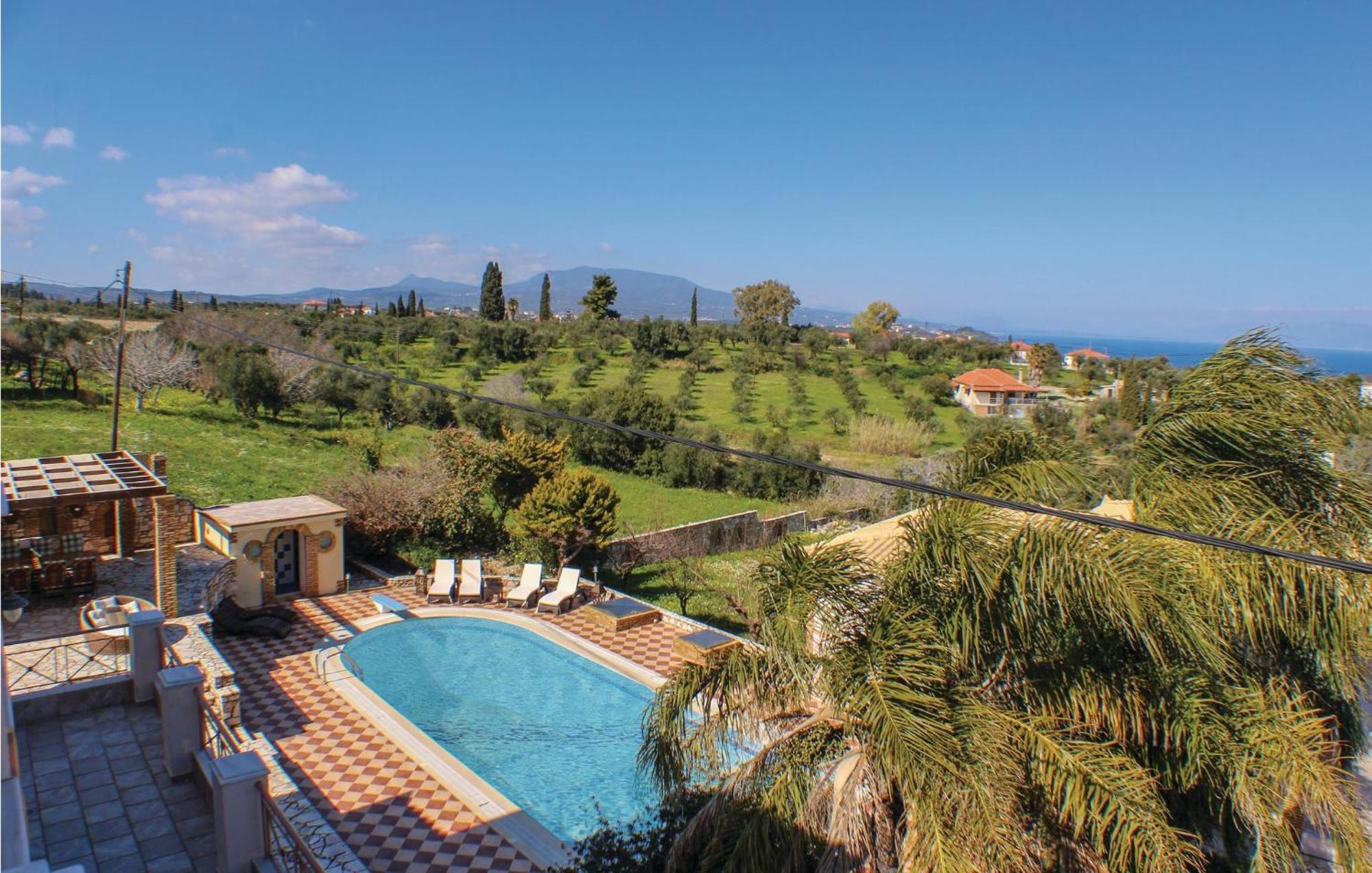Amazing Home In Koroni With Wifi Extérieur photo