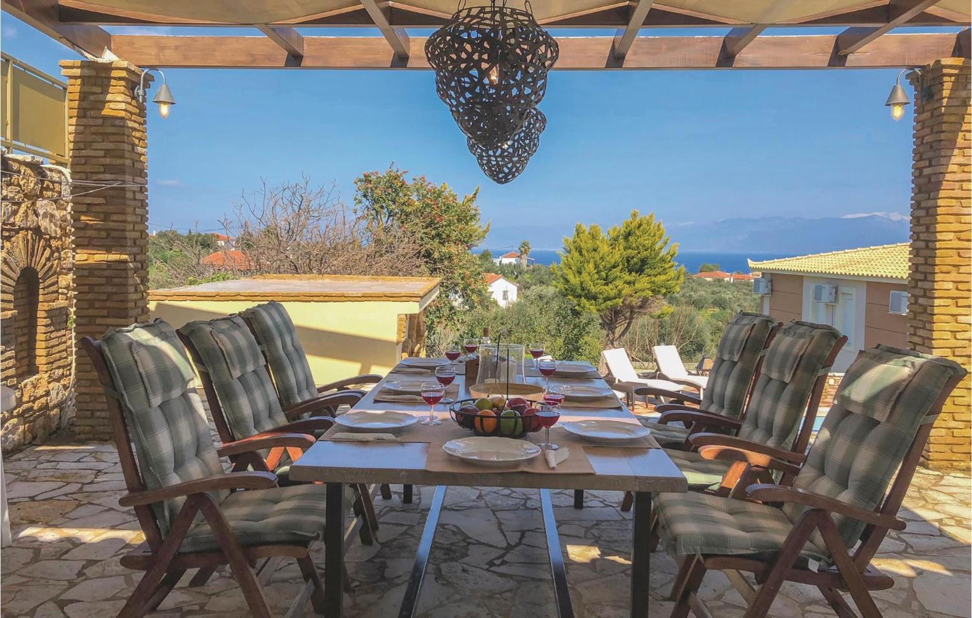 Amazing Home In Koroni With Wifi Extérieur photo