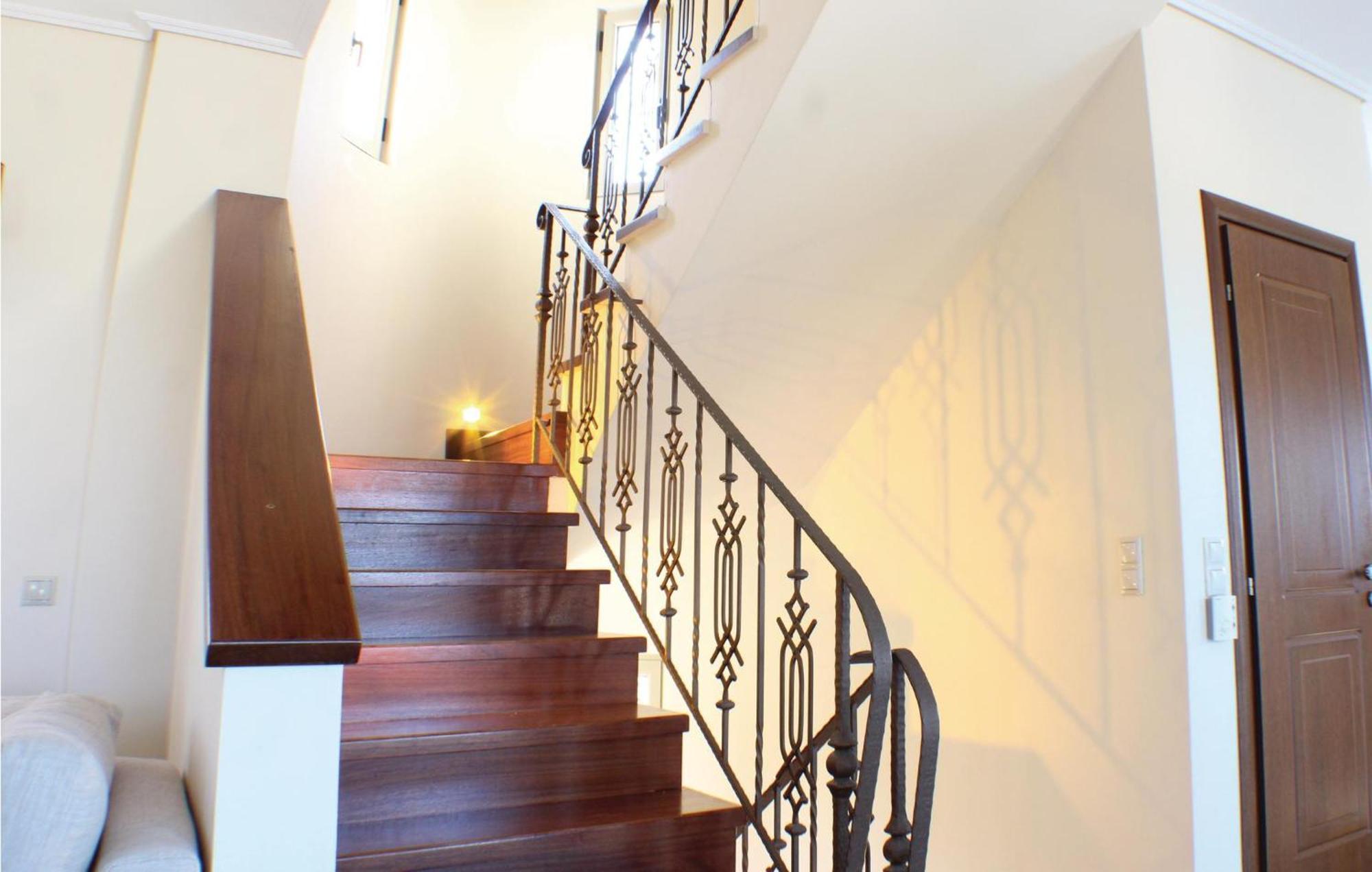 Amazing Home In Koroni With Wifi Extérieur photo